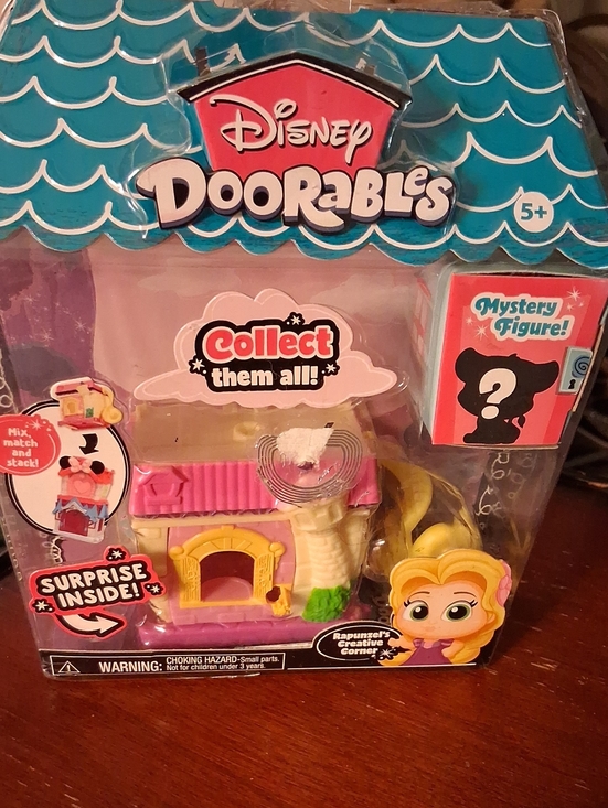 Disney Other - Disney Doorables Rapunzel Corner Playset - Pink, Yellow and Teal